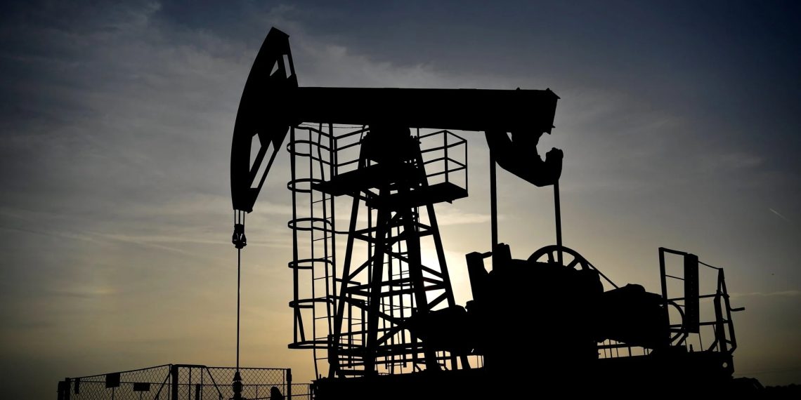 El petróleo de Texas sube 2.1 % tras amenaza de EE. UU. de nuevos ataques a Irán
