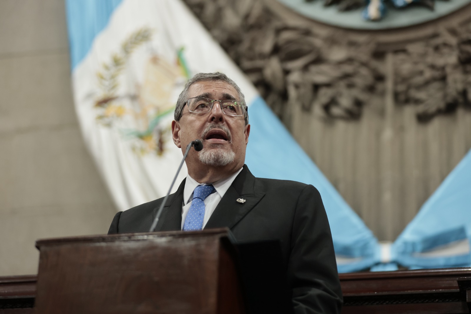 Presidente participó en la sesión solemne por el aniversario de promulgación de la constitución. (Foto: Noé Pérez)