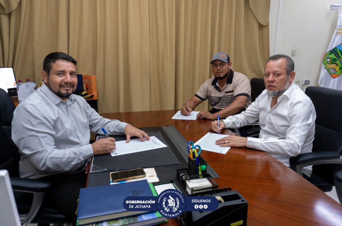 Firma de convenios para el desarrollo del departamento de Jutiapa
