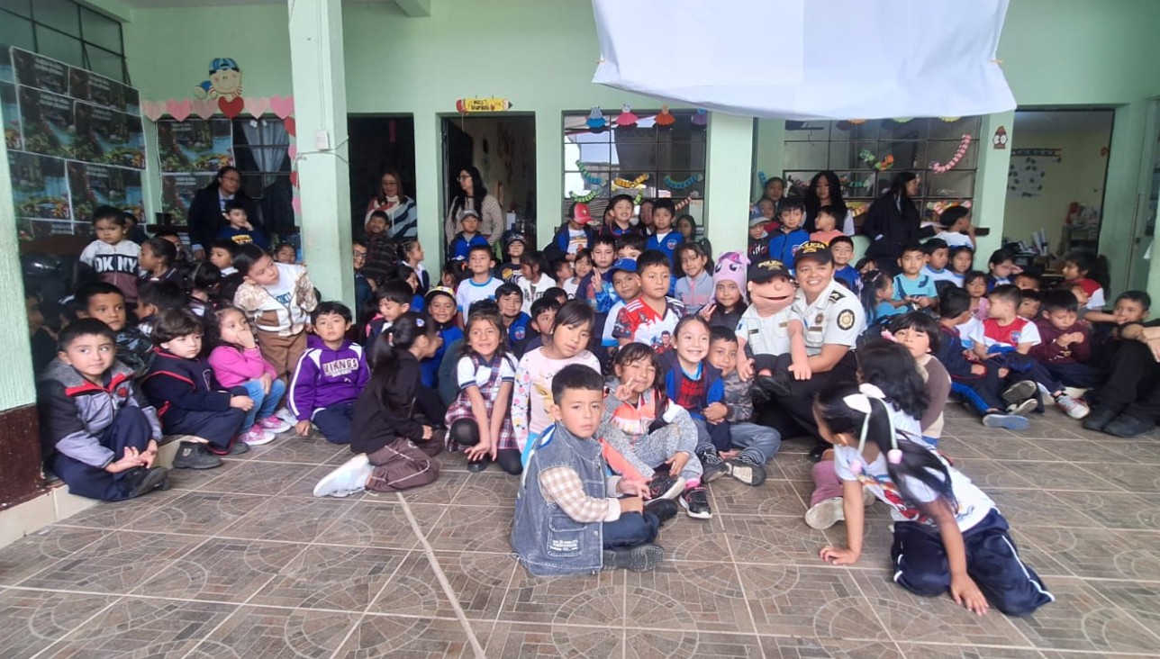 Prevención del Delito de PNC y UPCV impulsan acciones contra la violencia en establecimientos educativos de Sacatepéquez